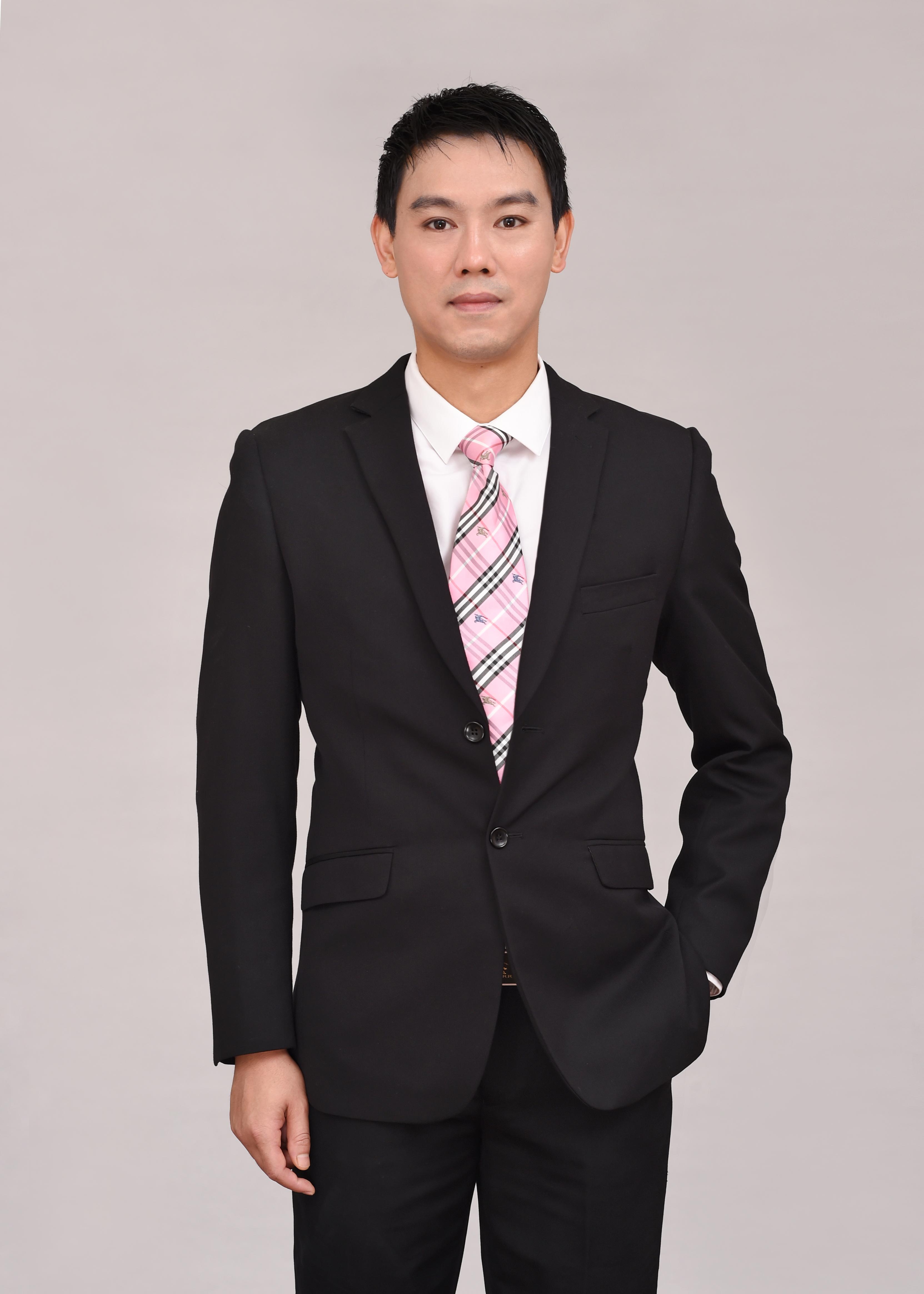 柳璀影设计总监